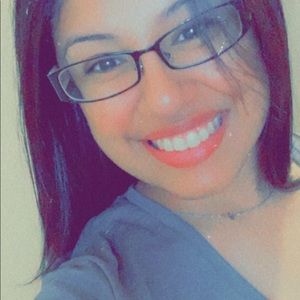 Meet your Posher, Celeste